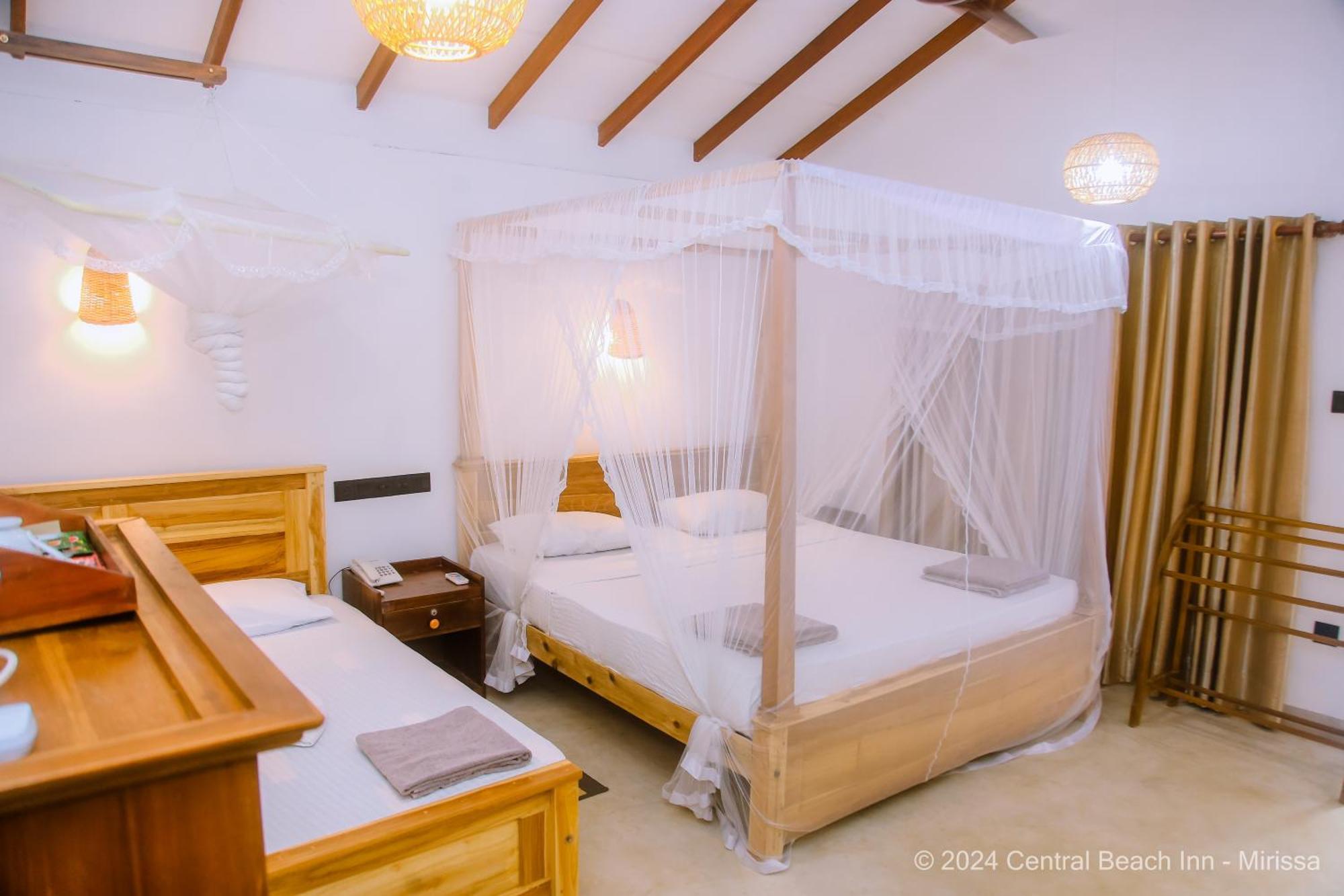 Central Beach Inn 미리사 외부 사진