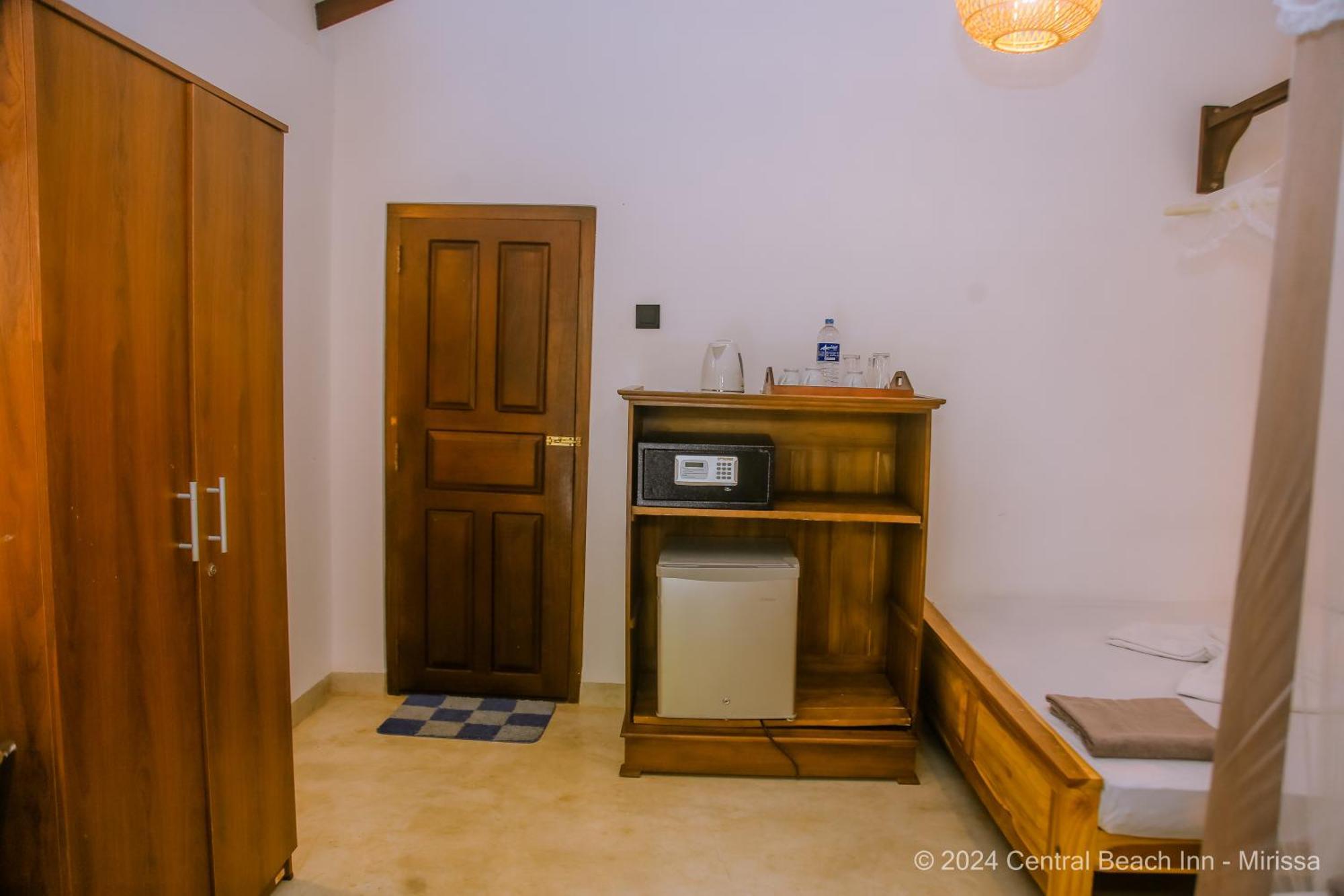 Central Beach Inn 미리사 외부 사진